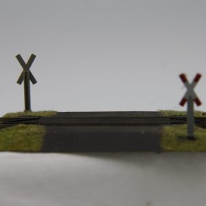 Bahnübergang mit Andreaskreuzen, Fleischmann, HO