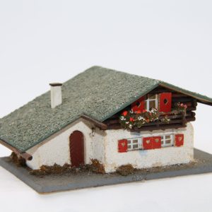 Alpenhaus Holzmodell HO