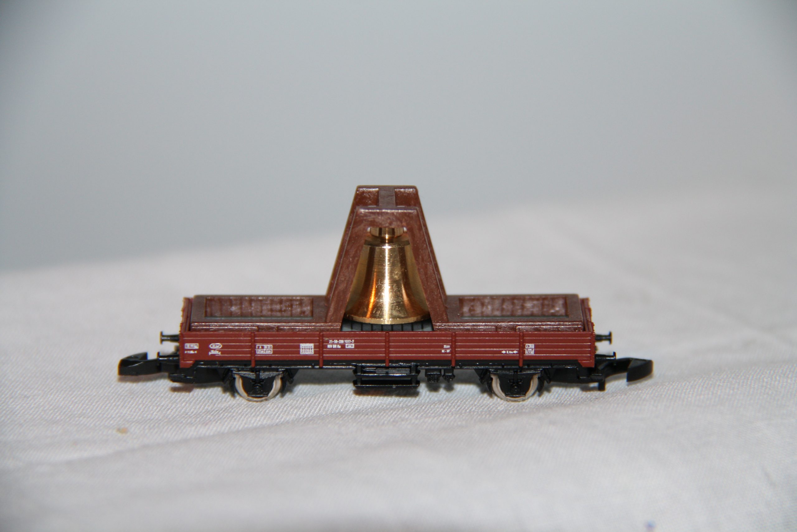Niederbordwagen mit Frauenkircheglocke, Märklin, Z