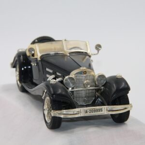 Modell: Mercedes Benz 500K Roadster (1936), 1:20, Bburago